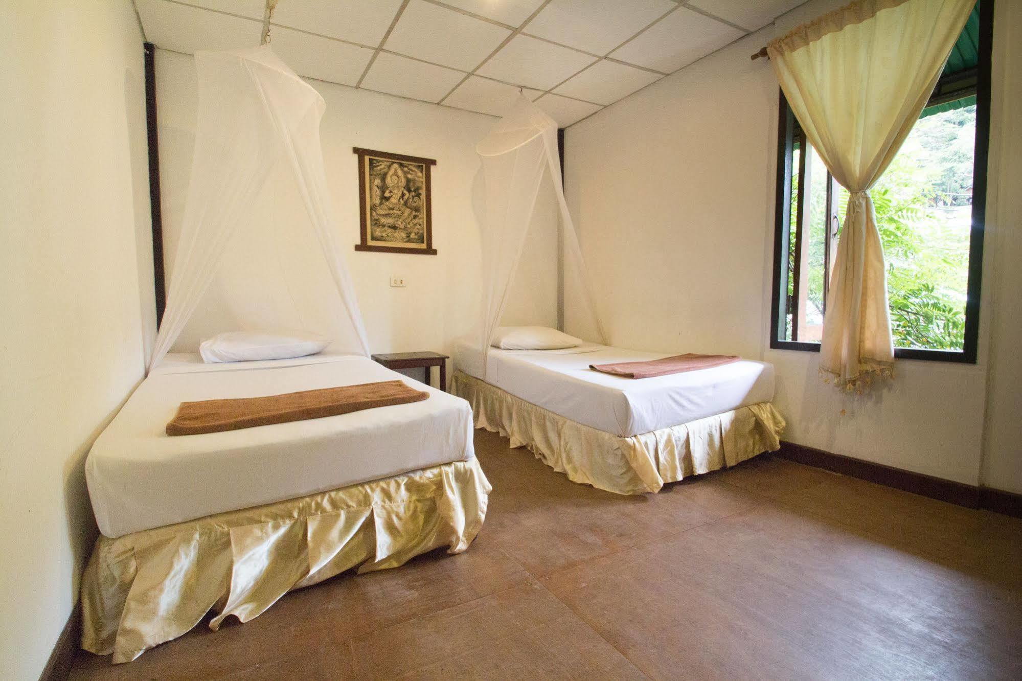 Tropical Garden Bungalow Islas Phi Phi Exterior foto